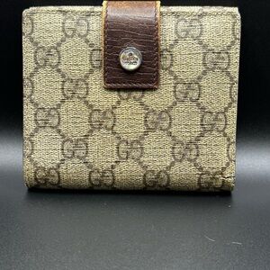 Gucci GG Supreme W Hook Bifold Wallet